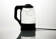 Att avkalka vattenkokaren – så gör du för ett rent och effektivt resultat avkalka vattenkokaren